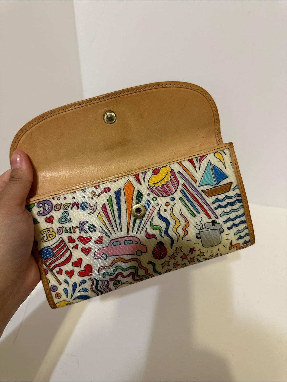 Dooney & Bourke White Multicolor Doodle Continental Wallet with Tan Trim - Picture 6 of 10